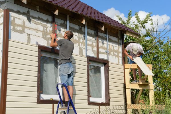 Cost of Handyman Siding Repair in Smyrna
