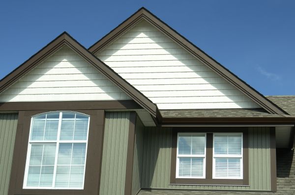 Cost of Vertical Vinyl Siding Repair in Smyrna